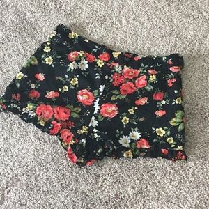 Flower print shorts